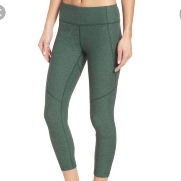 Outdoor Voices Pants - Outdoor Voices Warmup 3/4 Hunter Green Leggings Si